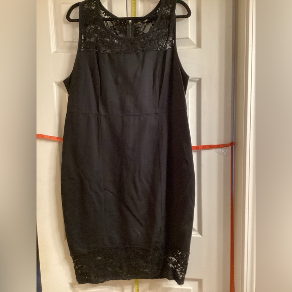 Torrid Black Sleeveless Lace Midi Dress